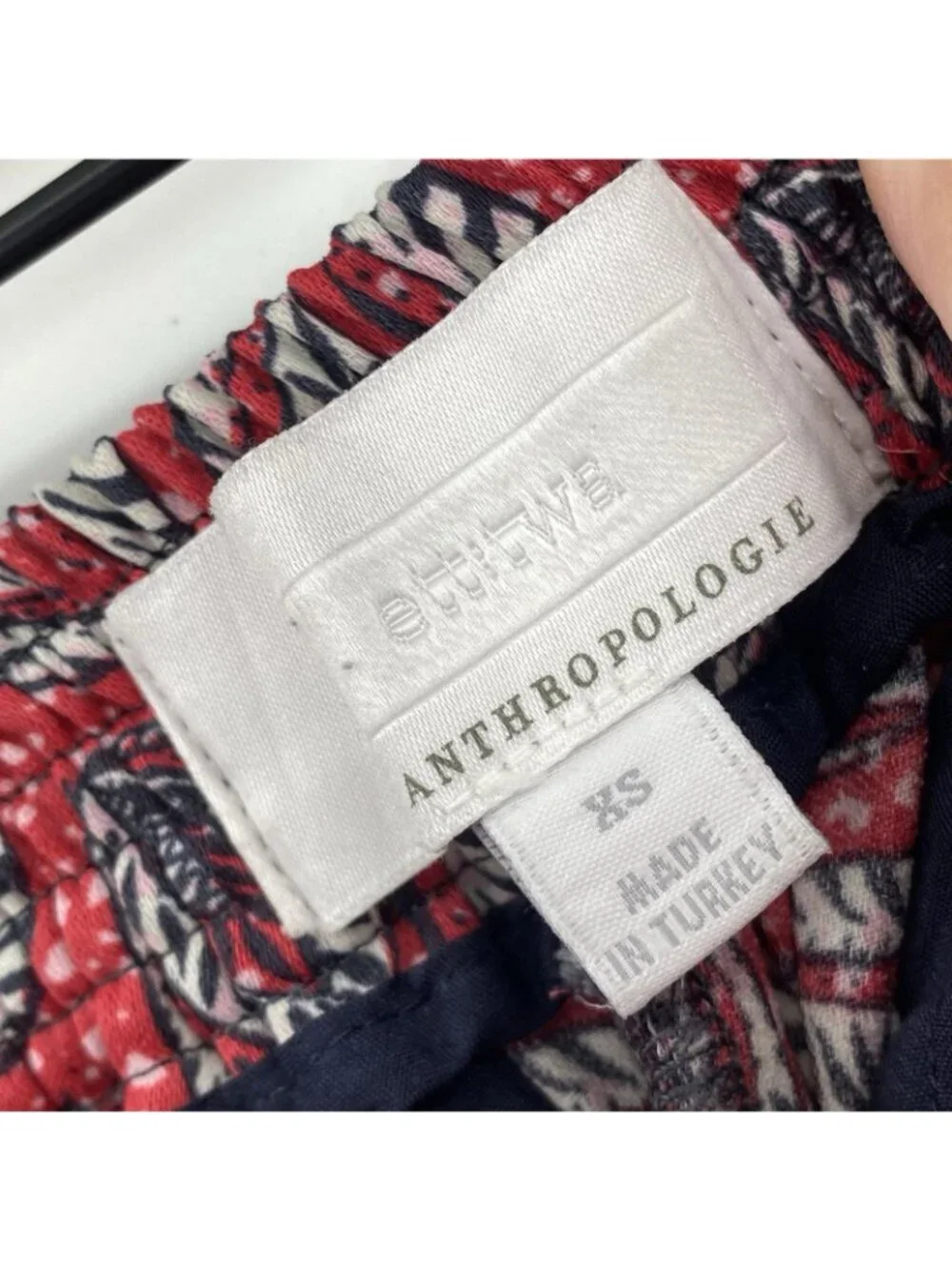 ETT:TWA Anthropologie Women's XS Pants Pull On Ankle Red Paisley Motif Boho